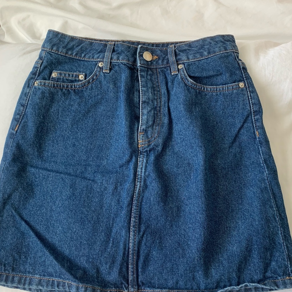adorable denim skirt!!!